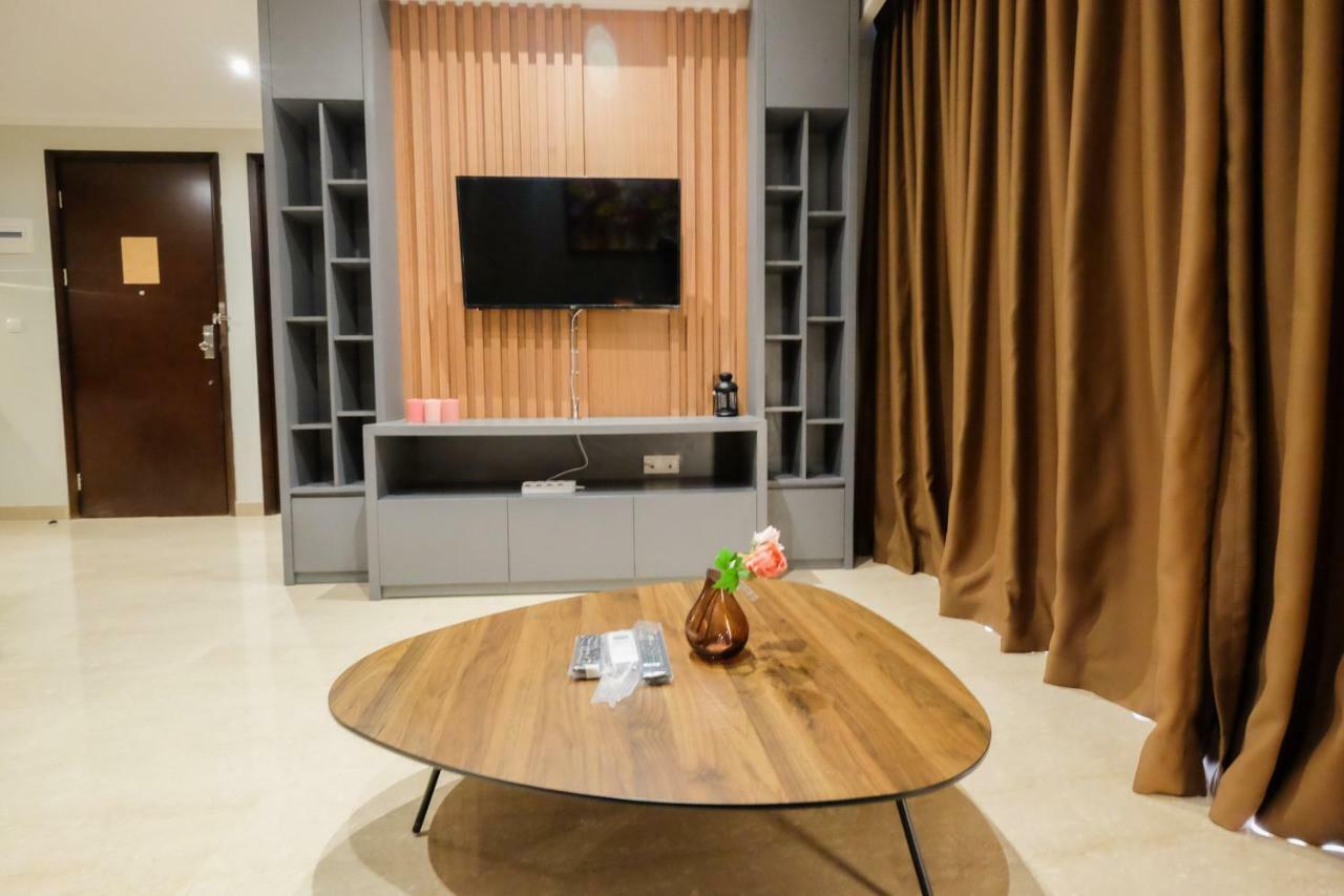 Comfortable And Modern 2Br Menteng Park Apartment By Travelio Jakarta Exteriör bild